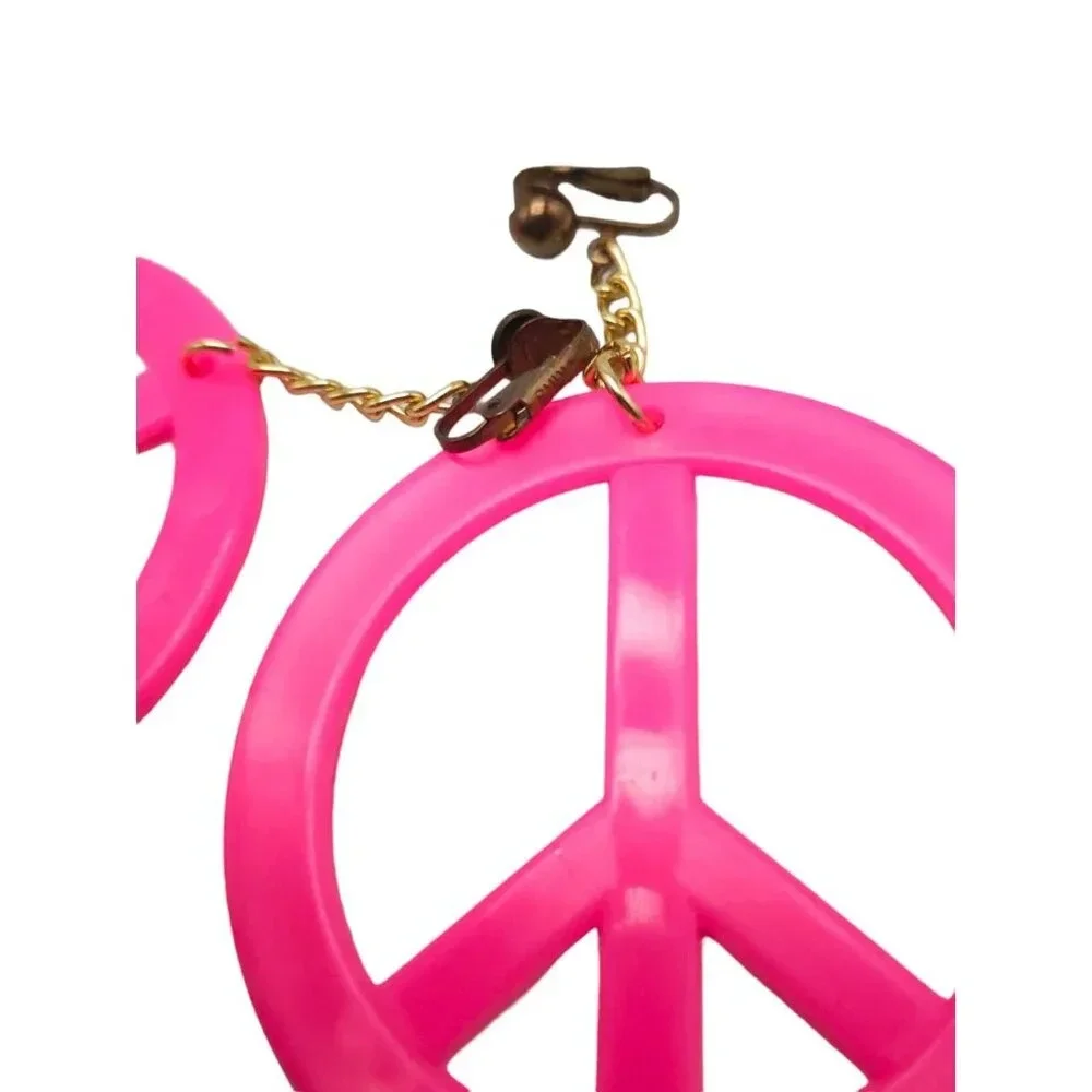 Pink Kitsch Peace Symbol Dangle Drop Earrings Gold Tone Vintage